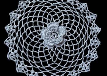 Serwetka szydełkowa 20cm (S119)