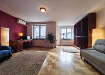 IDEALNE, SŁONECZNE, TUŻ PRZY METRZE (60 m od metra), ostatnie 3 piętro