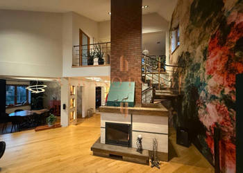 Dom jednorodzinny z 4 sypialniami 256m2