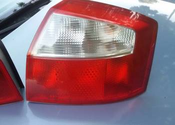 LAMPA  TYLNA AUDI A4B6 SEDAN PRAWA
