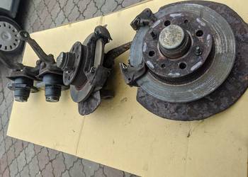 Polonez Fiat 125p piasta czopy piasty czop przód zwrotnice
