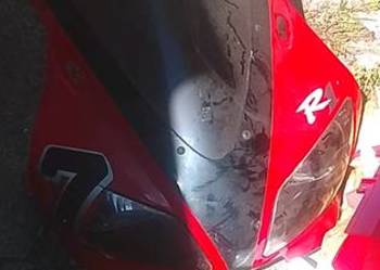 Przednia kompletna czasza Yamaha YZF-R1 (generacja RN12, 2002do 2004