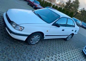 Toyota Carina 1.6 Toyota Corolla 1.4