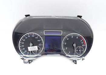 LICZNIK ZEGARY ZEGAR A1769008201 1.6 CGI MERCEDES W176 A-KLASA