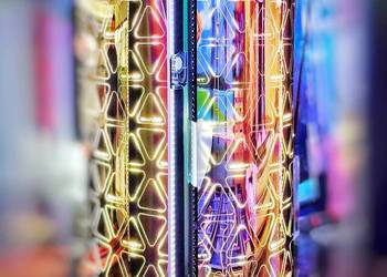 Solarium Stojące Smart Nowość z Kolagenem 230V ( Jedna Faza