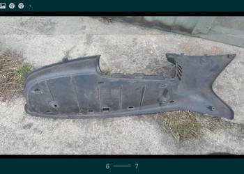 Plastik prawy podnóżek gilera runner 2000 rok