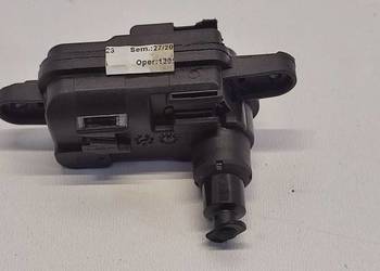 SKODA KAROQ SIŁOWNIK KLAPKI WLEWU 8V0862159A