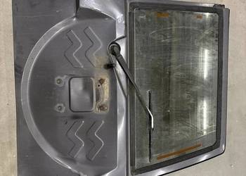 Nissan Patrol Y60 drzwi bagażnika tylne duże, stan dobry :)