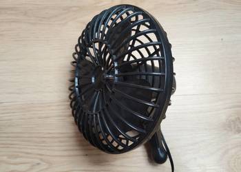 Wiatraczek do auta lub ciagnika 12V