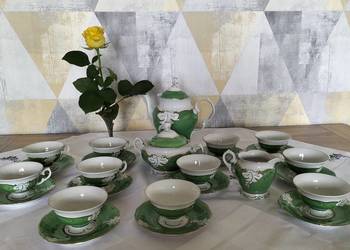 Piękny porcelanowy serwis kawowy na 12 osób.