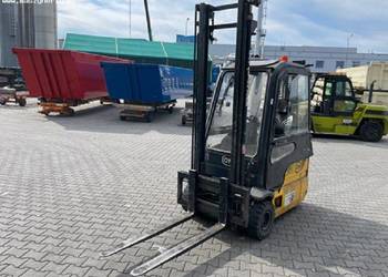 Wózek widłowy elektryczny OM PIMESPO XE15/3AC