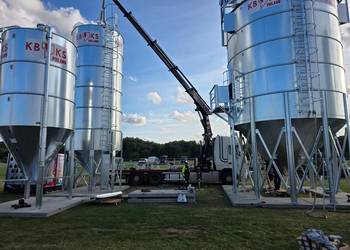 Silos paszowy lejowy o ładowności 18t *PRODUCENT*