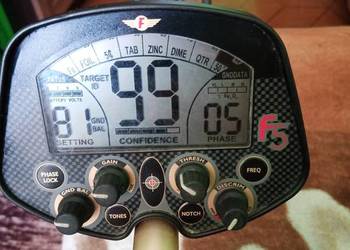 Wykrywacz metali fisher F5 11 dd