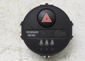 PRZEŁĄCZNIK ŚWIATEŁ AWARYJNYCH TOYOTA YARIS III 839500D050A