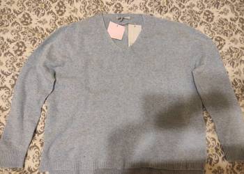 Sprzedam nowy niebieski sweter