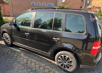 VOLKSWAGEN TOURAN rok prod. 2005 od syndyka