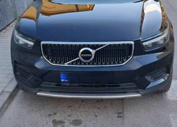 VOLVO XC40 Momentum Pro D3 AWD