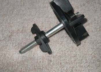 Śruba mocujaca koło zapasowe Ford Fusion