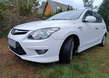 HYUNDAI i30 1,4 benzyna