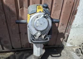 Młot spalinowy udarowy uderzeniowy Wacker Neuson BH55