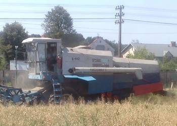 Kombajn zbożowy z sieczkarnią Fortschritt E-512 ( nie picowany do zdjęć)