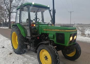 John Deere 2400 jak Zetor 7320