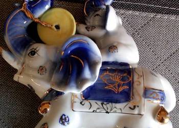 Piękny porcelanowy słoń