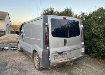Opel Vivaro 1,9 2006 cały na części