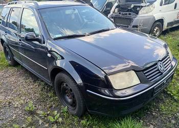 Vw Bora 2,0 zderzak przedni, części transport FV
