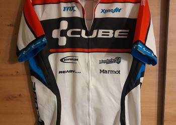 Koszulka rowerowa marki Cube,model z serii Teamline