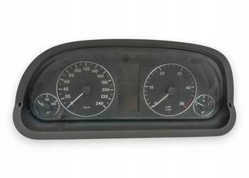 LICZNIK ZEGARY Mercedes W169 2.0 CDI Diesel 165 486km europa