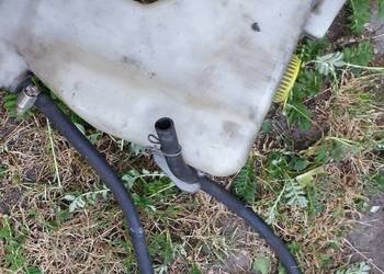 ZBIORNICZEK WYRÓWNAWCZY PŁYNU CHŁODNICY NISSAN PRIMERA P12