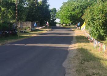 Dekoracja trasy drogi wstążki na peregrynacje obrazu