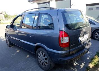 Opel Zafira 1,8 ben 2004