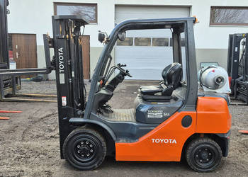 Wózek Widłowy Toyota 8FGF25 - Rok 2012 - Triplex 4.70m - Stan BDB.