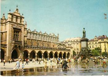 KRAKÓW RYNEK GŁÓWNY SUKIENNICE 2