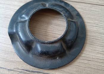 Miska amortyzatora tylnego Skoda Felicja Faworit 44mm P/L 115-395210 Miska amortyzatora tylnego Skoda Felicja Faworit 44mm P/L 115-395210