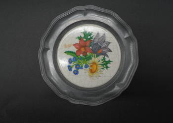Talerzyk ozdobny cynowy do powieszenia 10cm