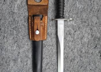 Bagnet Szwajcarski SIG 57 Victoria Schwyz z żabką