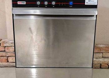 Zmywarko-wyparzarka REDFOX QQ50TPL po serwisie | Pompy chemii | 50x50