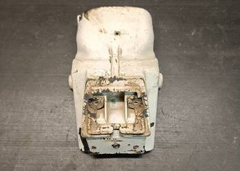 Błotnik tył dolny chlapacz mocowanie lampa tył części Yamaha DT 125 R i E