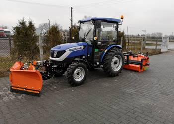 Ciągnik komunalny LOVOL M404 40KM z pługiem i zamiatarką posypywarką zimowy