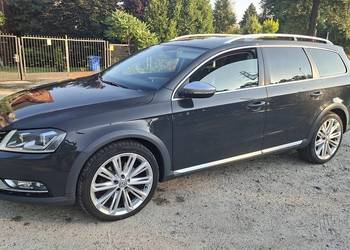 VOLKSWAGEN PASSAT ALLTRACK 4MOTIN AUTOMAT KLIMA WEBASTO ALU 19 SKÓRY