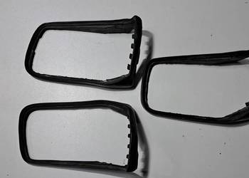 Uszczelka guma lusterka prawego 423402-12 Mercedes W123