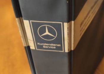 Mercedes W 114 i W115,oryginalna niemiecka profesjonalna książka warsztatow