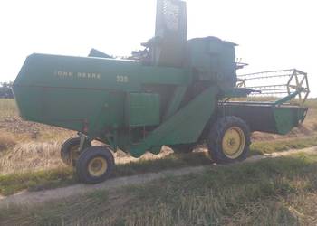 Kombajn zbożowy John Deere 330 JD Kombajn zbożowy John Deere 330 JD