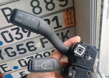 Manetka kierunkowskazów i tempomatu Audi A3 8P