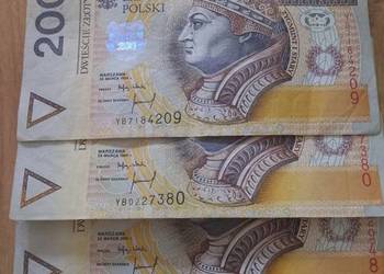 Trzy banknoty serii YB 1994 rok
