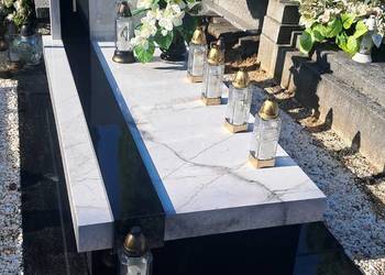 Nagrobek z kompozytu.Montaż Cały Kraj.