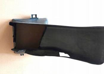 WLOT POWIETRZA LEWY AUDI A4 B7 8E0117335K